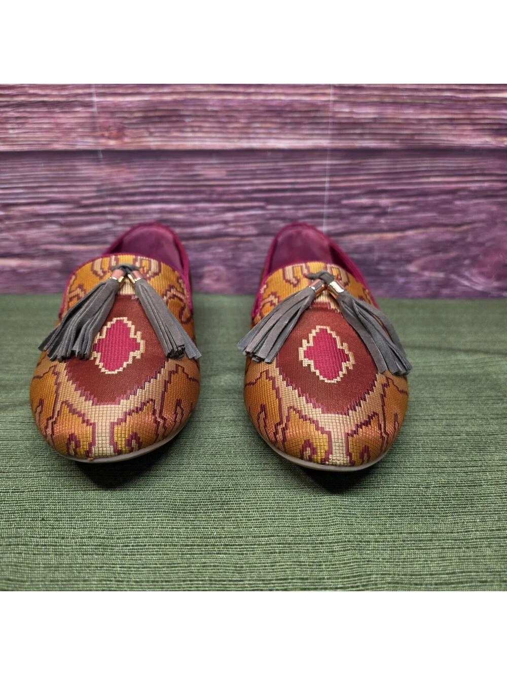 Birdies Starling Flat Women's Rust Tapestry Tassel Loafer Size 10.5